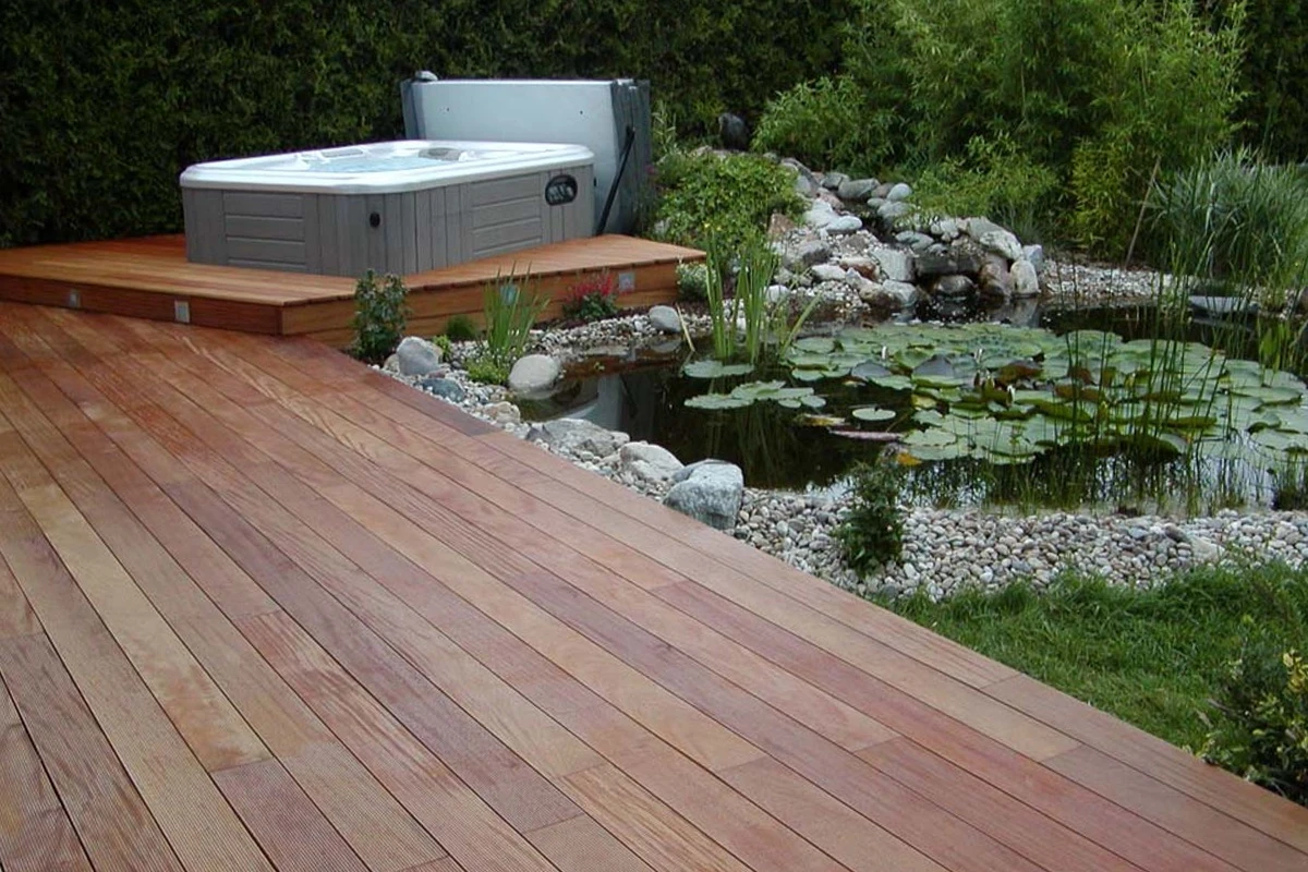 Naturpools Schwimmteiche Und Holz Coole Oekotrends Fuer Den Garten 05
