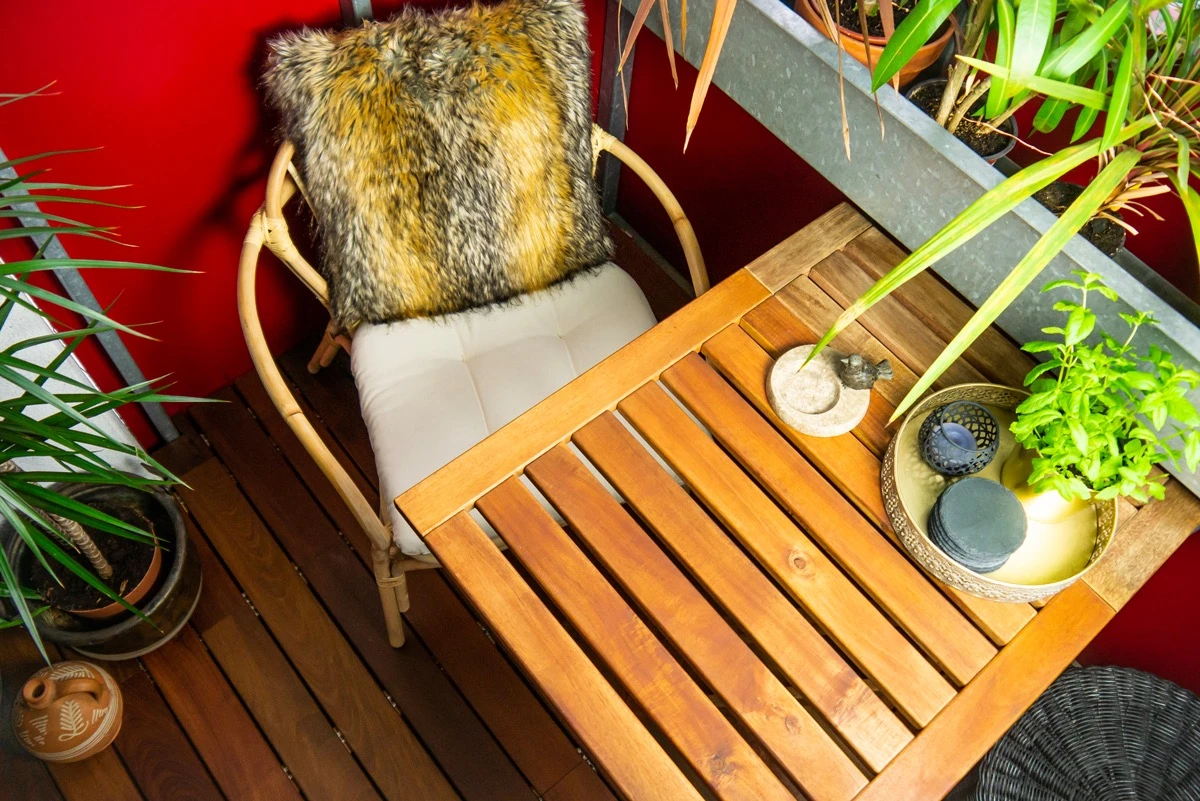 Tiny Outdoor Spaces Luxus Holzterrasse Auf Fuenf Quadratmetern 04
